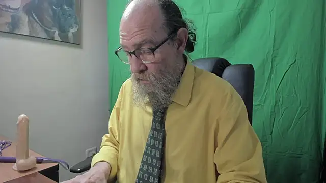 Uncle Hottie online show from March 18, 4:32 pm