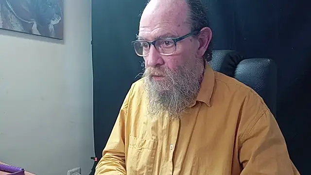 Uncle Hottie online show from April 3, 5:55 pm