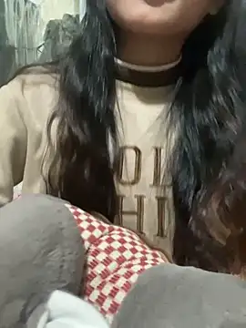 mode-bae online show from February 5, 2:00 pm