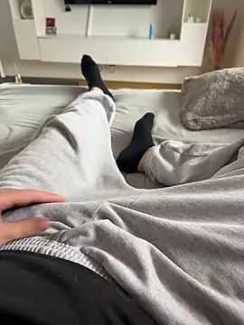 Snapshot of SamuelH59892 chatting on March 14, 9:37 am SamuelH59892 online show from March 14, 9:37 am