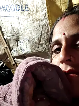 Bhavna8080 online show from February 12, 4:35 pm