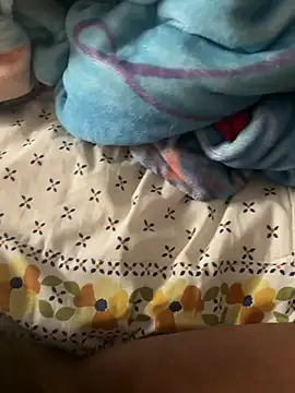 Snapshot of 444WX444 chatting on February 13, 8:16 pm 444WX444 online show from February 13, 8:16 pm