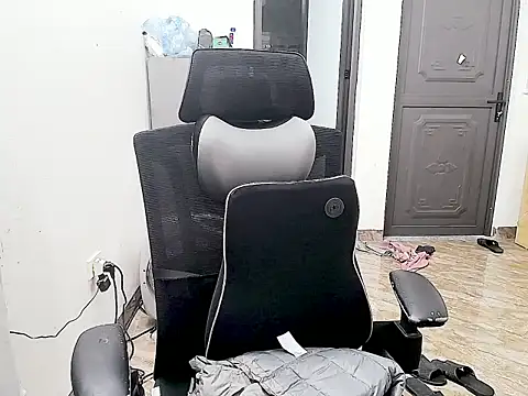 Shulee- online show from February 14, 1:46 am