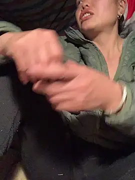 Snapshot of hinicky-0 chatting on February 8, 1:47 pm hinicky-0 online show from February 8, 1:47 pm