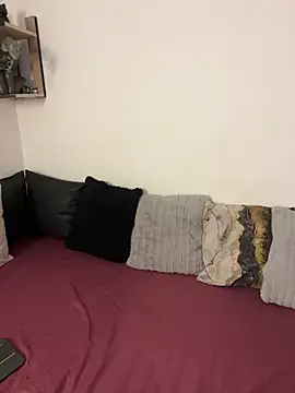 Felicity Hops online show from February 2, 9:35 pm