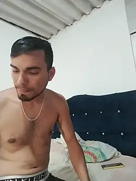 Snapshot of Maliha_21 chatting on April 8, 8:42 pm Maliha 21 online show from April 8, 8:42 pm