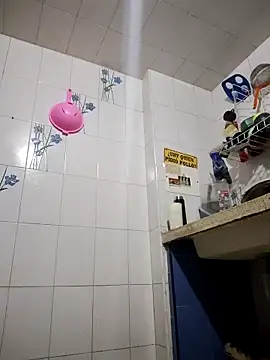 Snapshot of laperracobarde chatting on March 5, 11:56 pm laperracobarde online show from March 5, 11:56 pm