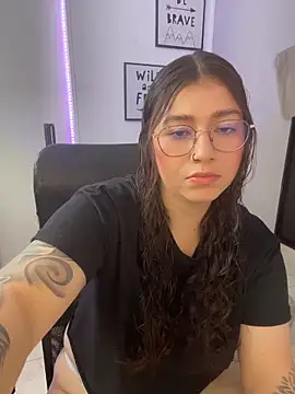 soffmoon online show from February 11, 9:20 pm