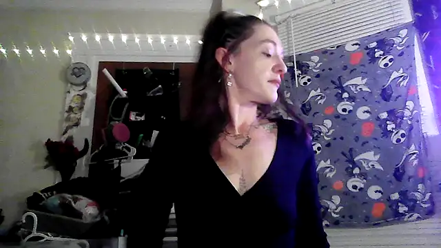 SultryEroticSlut online show from February 18, 5:36 am