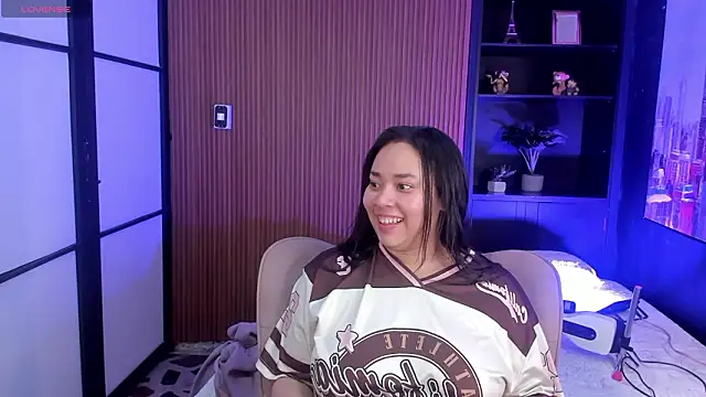 ThaliaBrookss  online show from March 4, 5:24 am