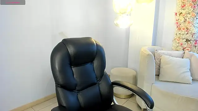 KayraLanne online show from February 22, 11:25 pm