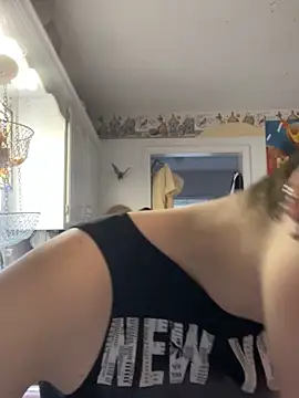 SugarNCinnamon online show from March 11, 11:11 pm