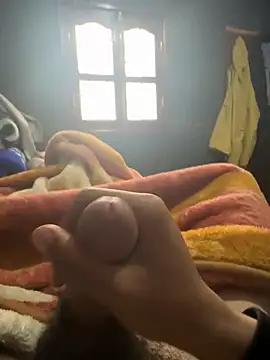 Snapshot of pitsho51 chatting on April 2, 11:19 am pitsho51 online show from April 2, 11:19 am