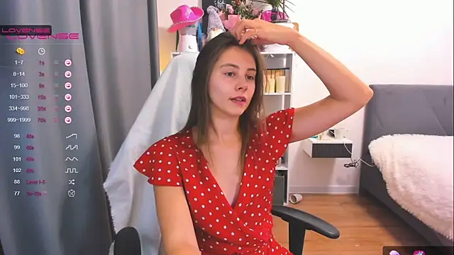 Snapshot of jodieangel4_sin chatting on December 5, 5:28 pm jodieangel4 sin online show from December 5, 5:28 pm