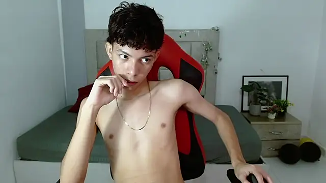 Nico  fox123 online show from January 9, 5:37 pm