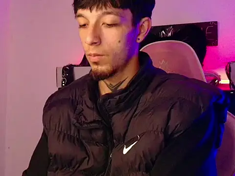 dark rosse online show from February 17, 3:25 am