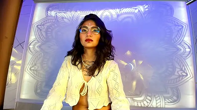 velvet mystic online show from June 6, 5:01 am