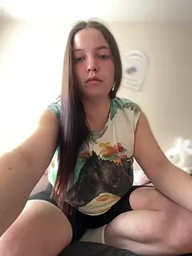 AlexaYvonne online show from March 25, 3:23 am