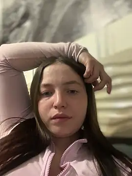 AlexaYvonne online show from April 3, 12:03 pm