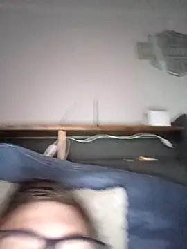 Snapshot of Thor21cam chatting on February 16, 7:54 pm Thor21cam online show from February 16, 7:54 pm