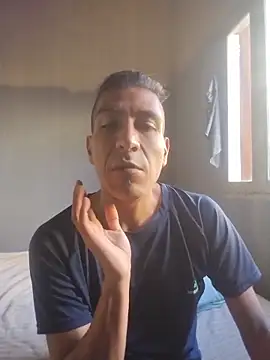 Snapshot of Rodrigohernan19 chatting on April 10, 6:45 pm Rodrigohernan19 online show from April 10, 6:45 pm