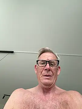 Pierre4tjyxx online show from April 9, 5:07 am