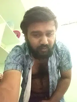 Snapshot of handsomeboy1414 chatting on January 9, 5:32 am handsomeboy1414 online show from January 9, 5:32 am