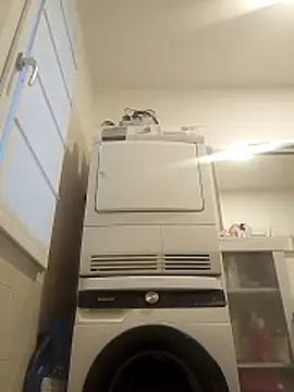 Snapshot of Poseidone76 chatting on February 14, 6:54 am Poseidone76 online show from February 14, 6:54 am