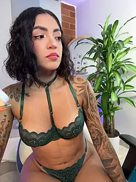 Snapshot of SofyDreammy chatting on May 12, 11:35 pm SofyDreammy online show from May 12, 11:35 pm