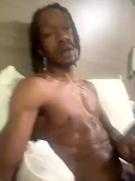 Snapshot of bigdick05858 chatting on January 6, 2:37 am bigdick05858 online show from January 6, 2:37 am