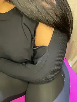 Snapshot of Lina_Velvet_ chatting on February 9, 3:54 am Lina Velvet online show from February 9, 3:54 am