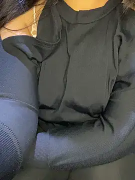 Snapshot of Lina_Velvet_ chatting on February 15, 7:38 am Lina Velvet online show from February 15, 7:38 am