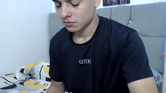 Loganjhonson19 online show from February 2, 2:43 am