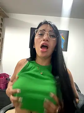 Snapshot of nataliia_queen_ chatting on January 12, 11:21 pm nataliia queen online show from January 12, 11:21 pm