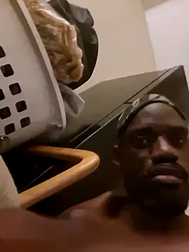 Snapshot of Tyty86866 chatting on April 5, 12:35 pm Tyty86866 online show from April 5, 12:35 pm