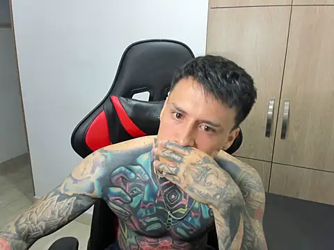 Chrissblack online show from March 26, 2:50 am