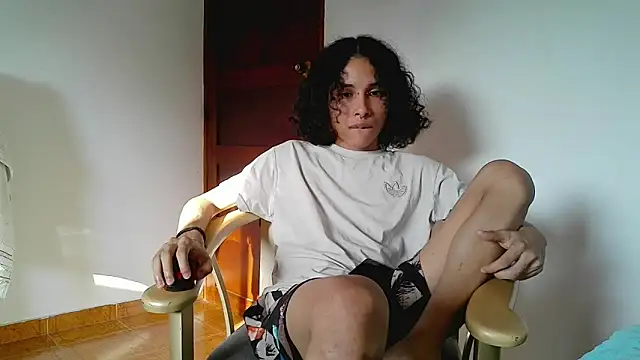 Snapshot of DeusGoth chatting on April 1, 9:56 pm DeusGoth online show from April 1, 9:56 pm