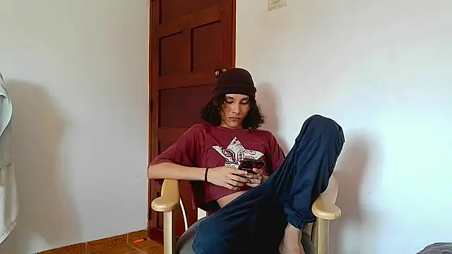 Snapshot of DeusGoth chatting on April 2, 7:22 pm DeusGoth online show from April 2, 7:22 pm