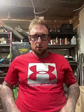 Snapshot of WIDBIGWHITECOCK chatting on April 18, 3:32 am WIDBIGWHITECOCK online show from April 18, 3:32 am