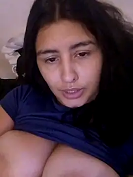 Snapshot of Tiffany06 chatting on March 12, 12:11 pm Tiffany06 online show from March 12, 12:11 pm