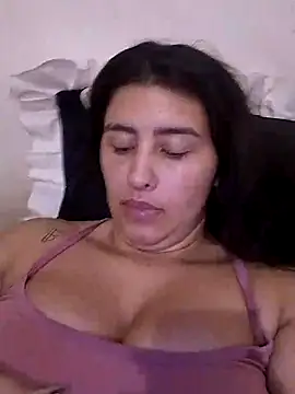 Snapshot of Tiffany06 chatting on March 16, 11:36 am Tiffany06 online show from March 16, 11:36 am