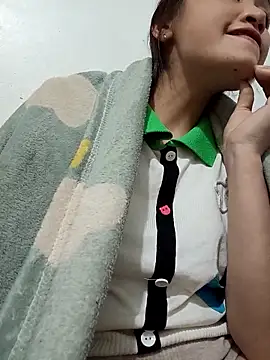 yumyum112 online show from March 8, 2:10 pm