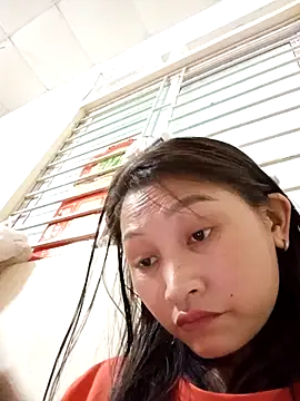 yumyum112 online show from March 25, 1:17 pm