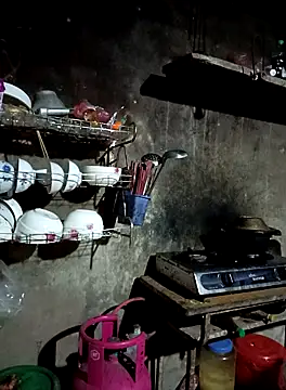 vanvan005 online show from March 9, 11:36 am