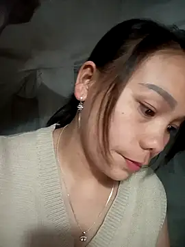 vanvan005 online show from March 14, 2:00 pm