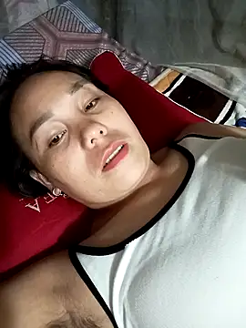 vanvan005 online show from May 8, 1:16 pm