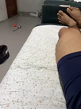 Snapshot of biggmine chatting on February 14, 9:50 am biggmine online show from February 14, 9:50 am