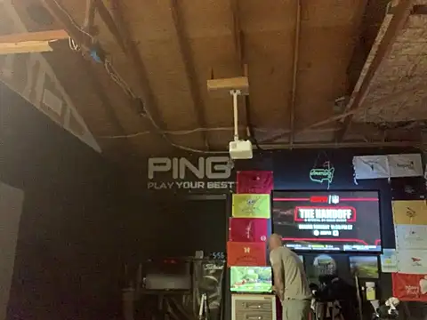 Snapshot of calimeatstick chatting on February 8, 1:58 pm calimeatstick online show from February 8, 1:58 pm