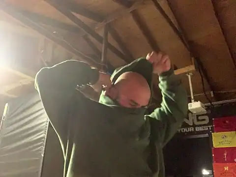 Snapshot of calimeatstick chatting on February 10, 1:59 pm calimeatstick online show from February 10, 1:59 pm