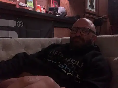 Snapshot of calimeatstick chatting on April 21, 12:55 pm calimeatstick online show from April 21, 12:55 pm